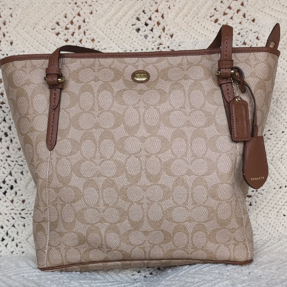 Coach Peyton Tan Signature Tote Bag - Picture 1 of 7